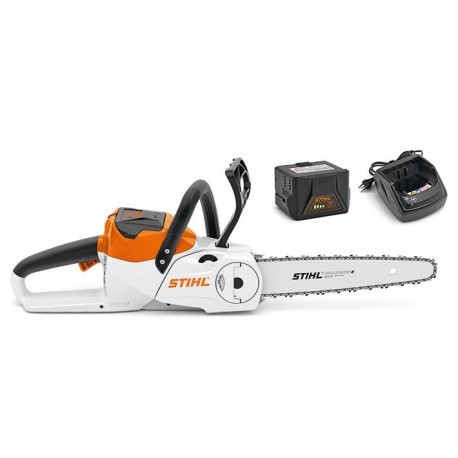 Stihl MSA 140 C-B met 2X AK 30 en AL 101